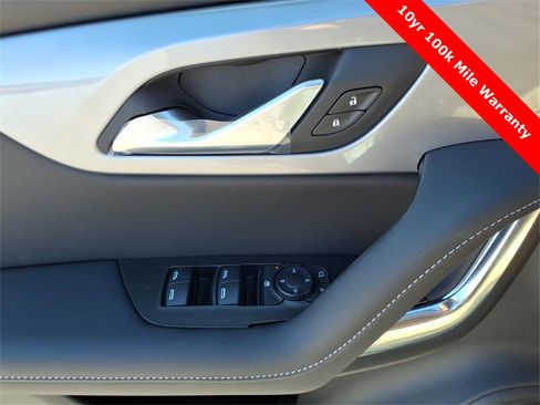 New 2025 Chevrolet Blazer LT w/ Midnight/Sport Edition image 25