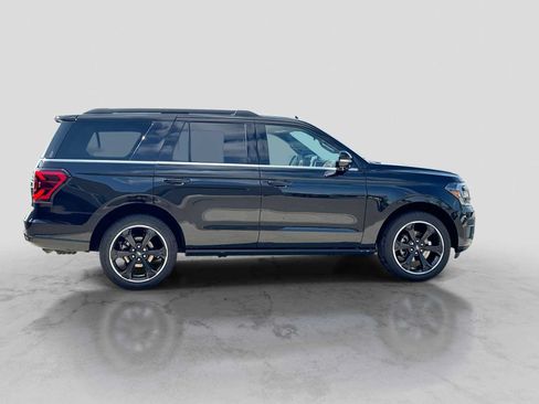 Used 2023 Ford Expedition Limited AWD/4WD image 7