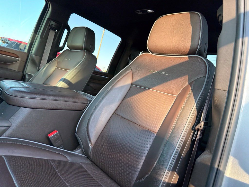 Used 2025 GMC Sierra 2500 Denali AWD/4WD image 14
