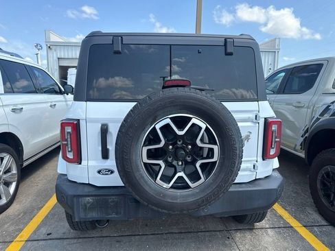 Used 2026 Ford Bronco Outer Banks AWD/4WD image 4
