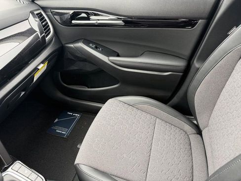 New 2026 Kia Seltos S AWD/4WD image 18