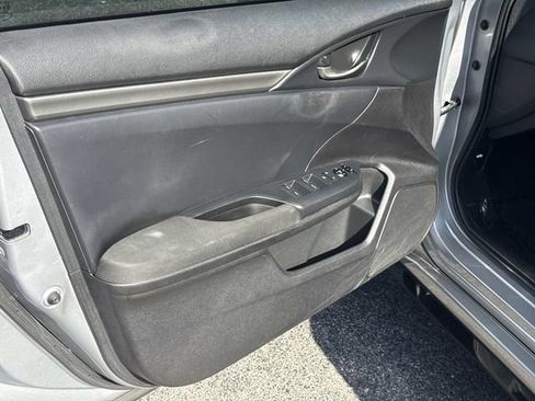 Used 2019 Honda Civic Sport image 17