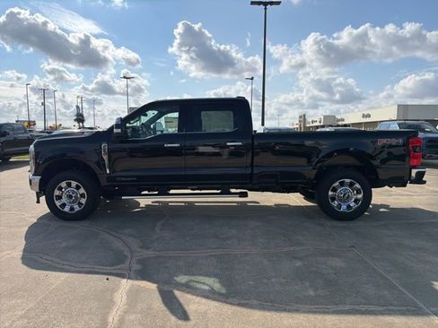 New 2025 Ford F250 Lariat w/ Chrome Package image 4