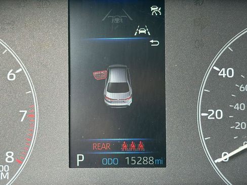 Used 2025 Toyota Corolla SE image 14