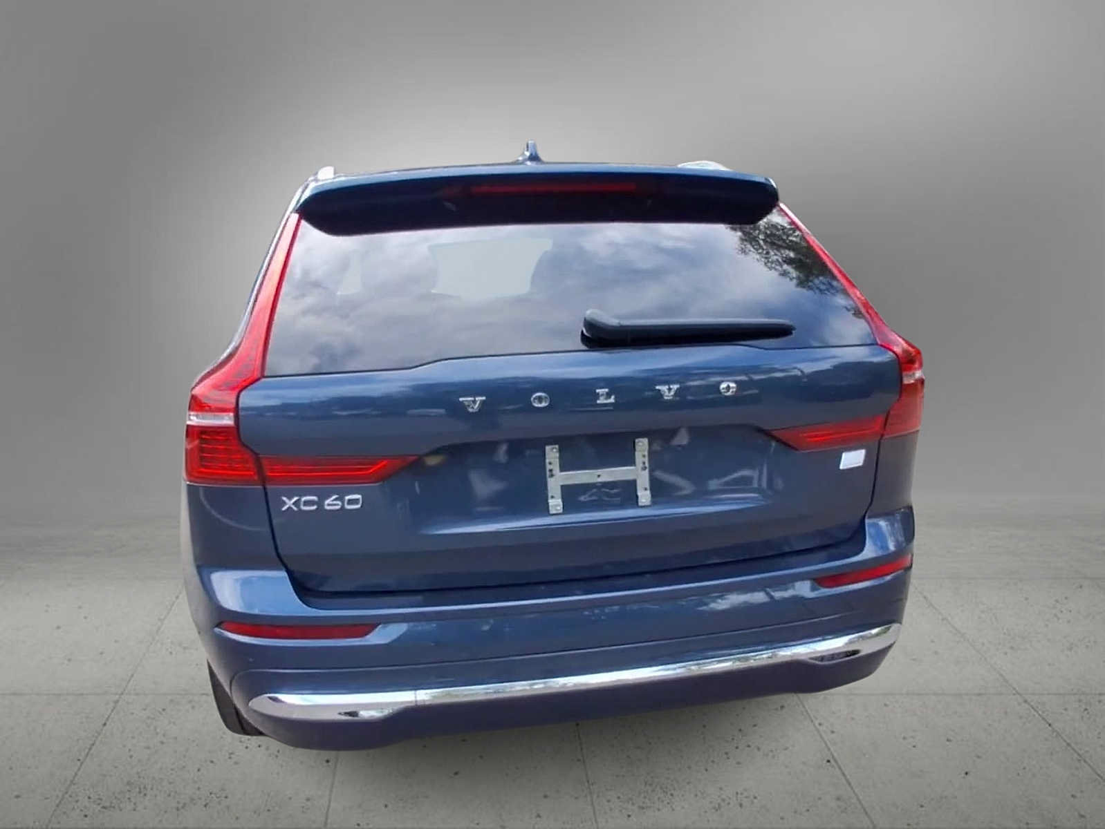 Used 2023 Volvo XC60 T8 Ultimate w/ Climate Package AWD/4WD image 7