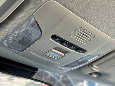 Used 2022 Toyota Corolla LE w/ Carpet Mat Package (TMS) FWD image 24