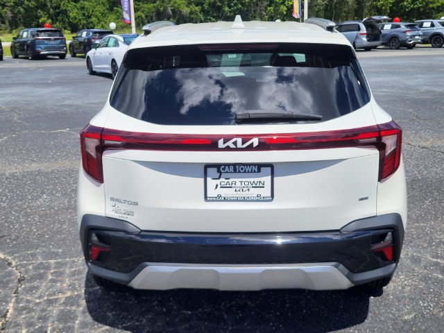 Used 2024 Kia Seltos S AWD/4WD image 3