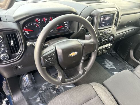 Used 2022 Chevrolet Silverado 1500 Custom AWD/4WD image 16