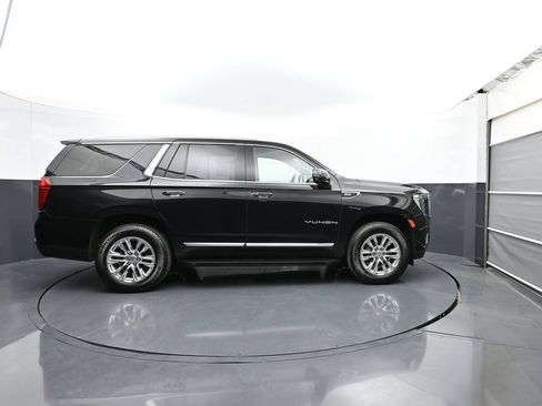 Used 2022 GMC Yukon SLT w/ SLT Premium Package AWD/4WD image 4