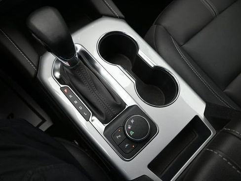 Used 2024 Chevrolet Blazer LT w/ Midnight/Sport Edition FWD image 37