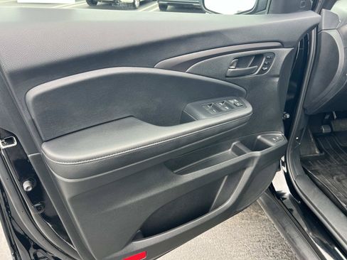 Used 2024 Honda Passport EX-L image 6