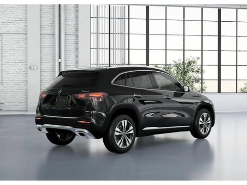 New 2026 Mercedes-Benz GLA 250 4MATIC image 21