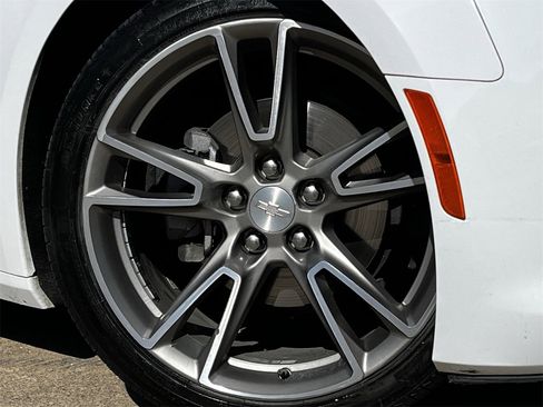 Used 2020 Chevrolet Camaro LT w/ RS Package image 27