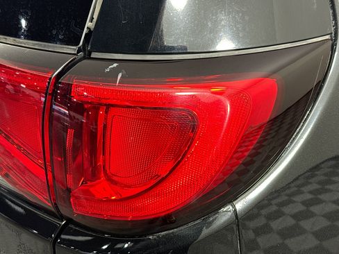 Used 2021 Chrysler Voyager Lxi image 33