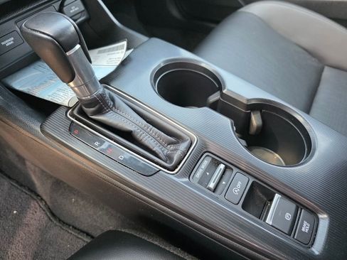 Used 2024 Honda Civic Sport Touring image 10