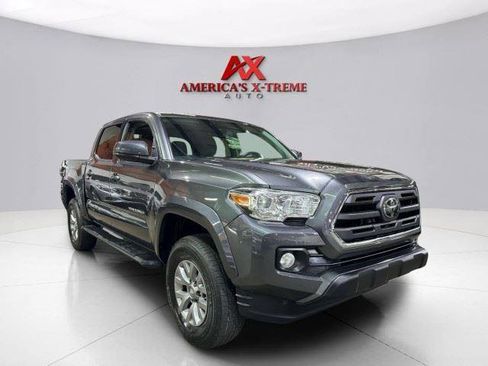 Used 2019 Toyota Tacoma SR5 RWD image 9