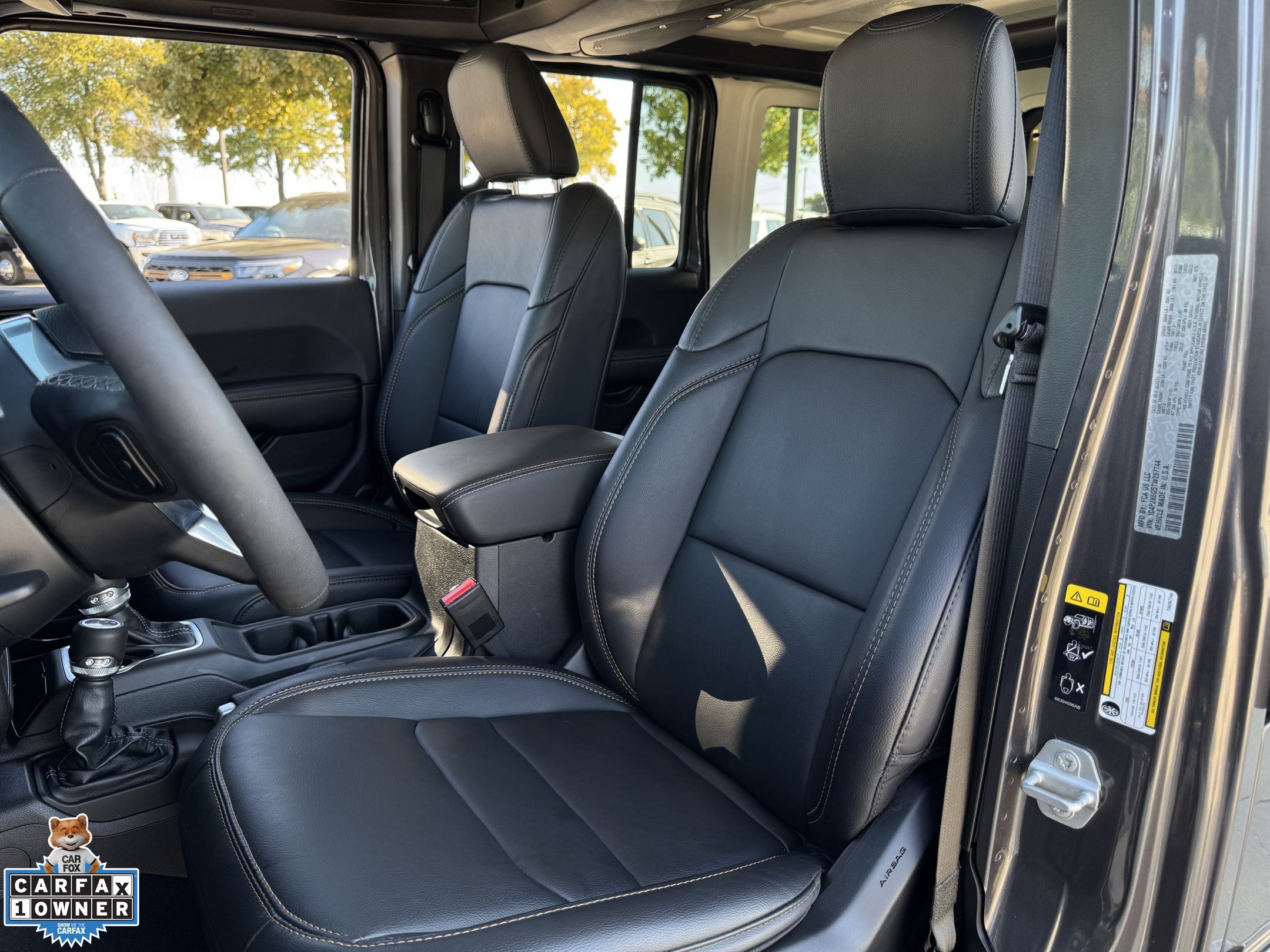 Used 2026 Jeep Wrangler Unlimited Sahara AWD/4WD image 27