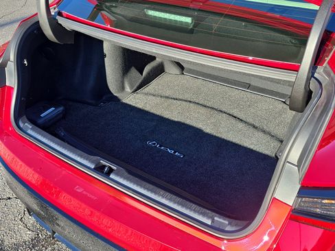 Used 2023 Lexus IS 500 500 F SPORT Performance Premiu image 12