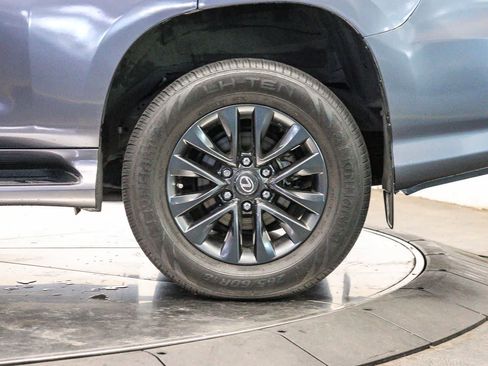 Used 2021 Lexus GX 460 Premium w/ Premium Package AWD/4WD image 10