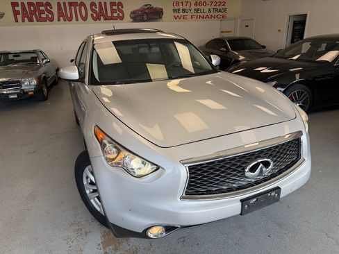 Used 2017 INFINITI QX70 2WD image 1