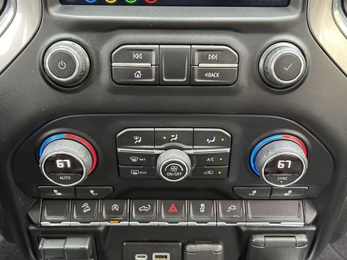 Used 2019 Chevrolet Silverado 1500 LT Trail Boss AWD/4WD image 28
