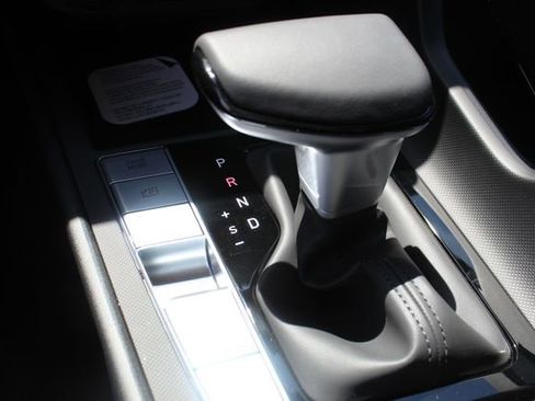 New 2026 Hyundai Elantra Limited FWD image 16