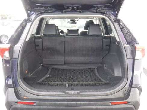 Used 2023 Toyota RAV4 XLE Premium image 41