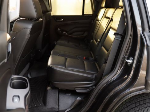 Used 2020 GMC Yukon SLT w/ Premium Edition image 29