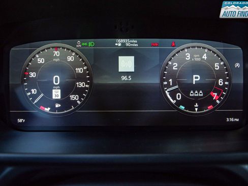 Used 2022 Land Rover Defender 110 X-Dynamic SE AWD/4WD image 15