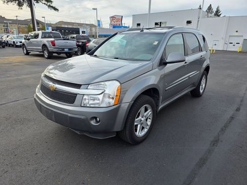 Used 2006 Chevrolet Equinox LT w/ LT Preferred Equipment Group image 2