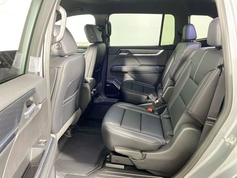 Used 2026 GMC Acadia Elevation w/ Black Edition image 21