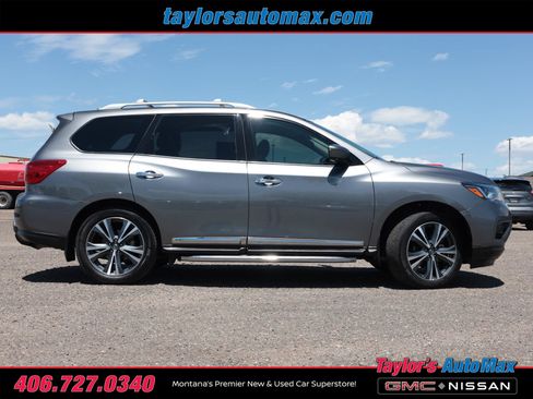 Used 2019 Nissan Pathfinder Platinum AWD/4WD image 3