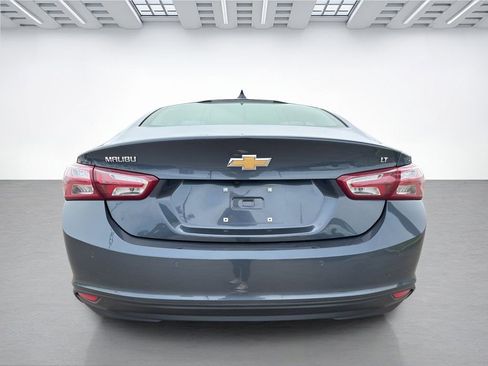 Used 2021 Chevrolet Malibu LT w/ Leather Package FWD image 5