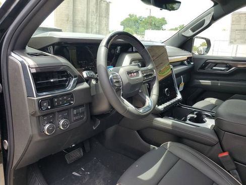 New 2026 GMC Yukon XL Elevation w/ Elevation Premium Package AWD/4WD image 20