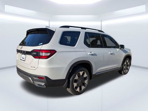 New 2026 Honda Pilot Elite image 4
