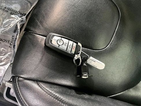 Used 2020 Ford Edge Titanium w/ Equipment Group 301A image 33