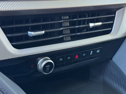 New 2026 Ford Explorer Active w/ Active Comfort Package RWD image 24