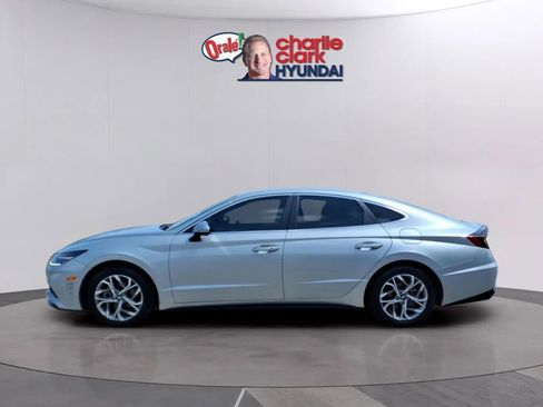 Used 2023 Hyundai Sonata SEL w/ Cargo Package image 2