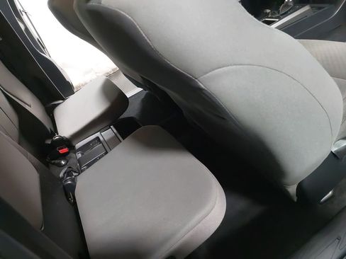 Used 2022 Toyota Tacoma SR5 w/ SR5 Appearance Package (SM) image 10