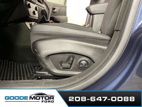 Used 2022 Jeep Renegade Trailhawk AWD/4WD image 11