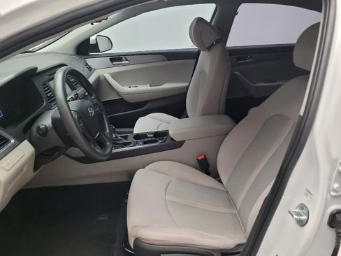 Used 2017 Hyundai Sonata SE FWD image 17
