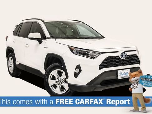 Used 2021 Toyota RAV4 XLE w/ XLE Grade Weather Package image 2