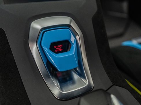 Used 2023 Lamborghini Huracan STO image 88