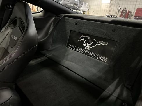 Used 2017 Ford Mustang GT Premium w/ GT Performance Package RWD image 31
