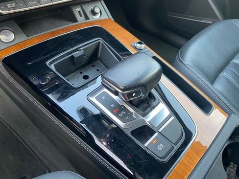 Used 2023 Audi Q5 2.0T Premium Plus image 24