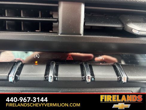 Used 2023 Chevrolet Colorado Trail Boss image 19