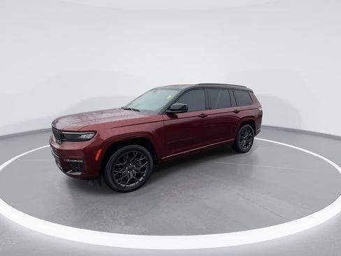 Used 2024 Jeep Grand Cherokee L Summit image 8