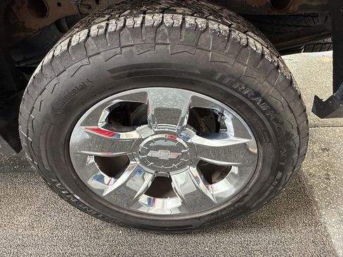 Used 2016 Chevrolet Silverado 1500 LTZ Z71 image 8