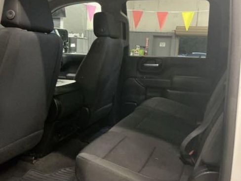 Used 2021 Chevrolet Silverado 2500 Custom w/ Custom Value Package RWD image 6