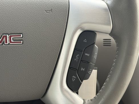 Used 2014 GMC Acadia SLT FWD image 10